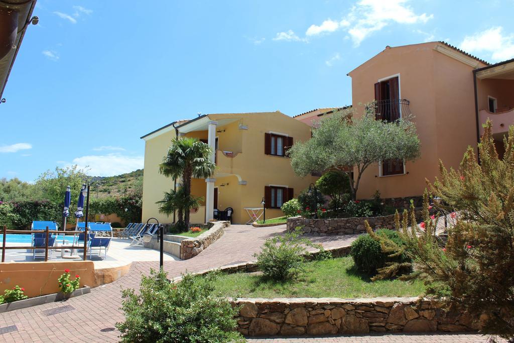 Residence Corte Dei Venti Budoni Exterior photo